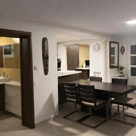 Palma Maris - Pool, Sea View & Private Gym 빌라